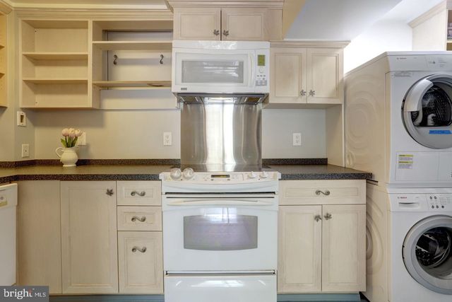 7413 REBECCA DR, Alexandria, VA 22307