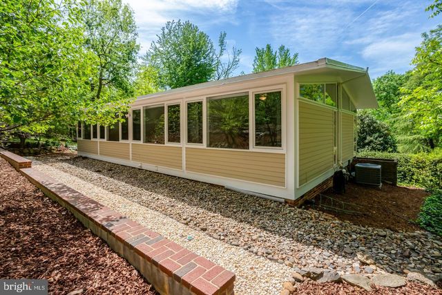 7413 REBECCA DR, Alexandria, VA 22307