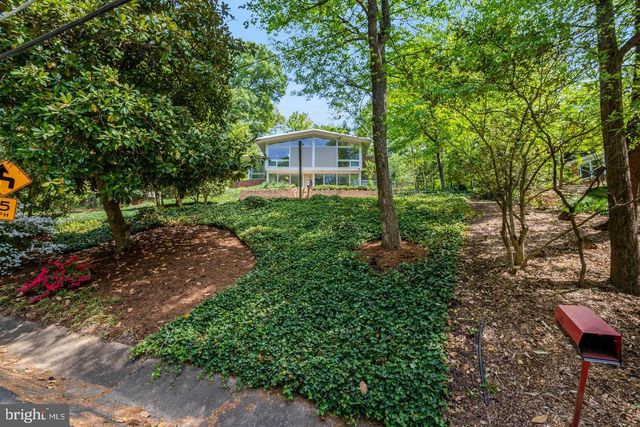 7413 REBECCA DR, Alexandria, VA 22307
