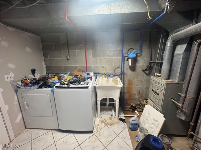 414 Wheelock Drive, Warren, OH 44484