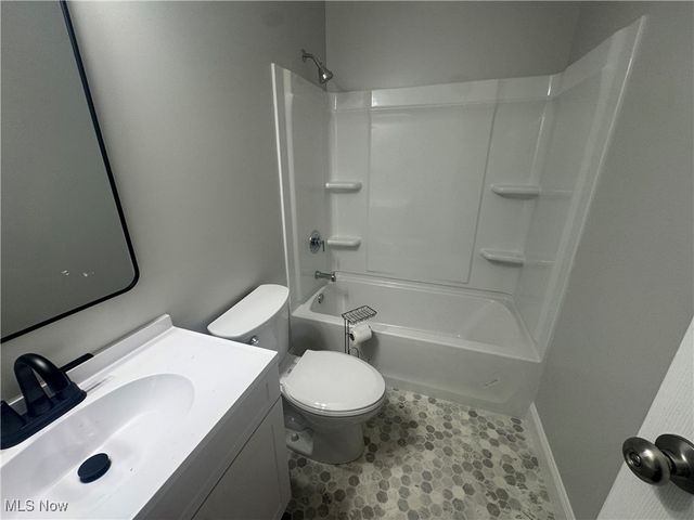 414 Wheelock Drive, Warren, OH 44484