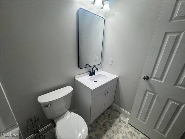 414 Wheelock Drive, Warren, OH 44484