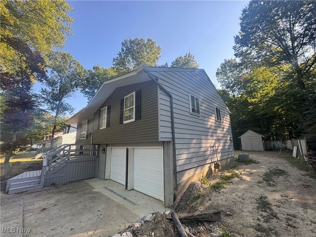 414 Wheelock Drive, Warren, OH 44484