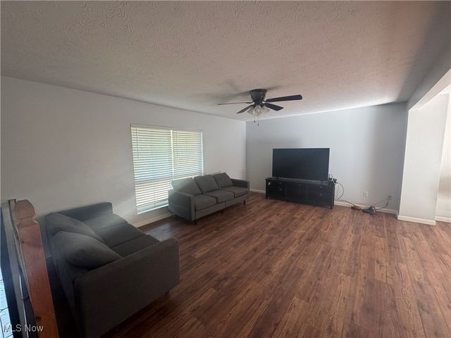 414 Wheelock Drive, Warren, OH 44484