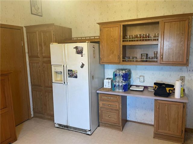 1203 W Grand Street, Gallatin, MO 64640