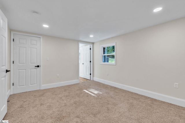 8 Alvin Drive, Greenville, SC 29605
