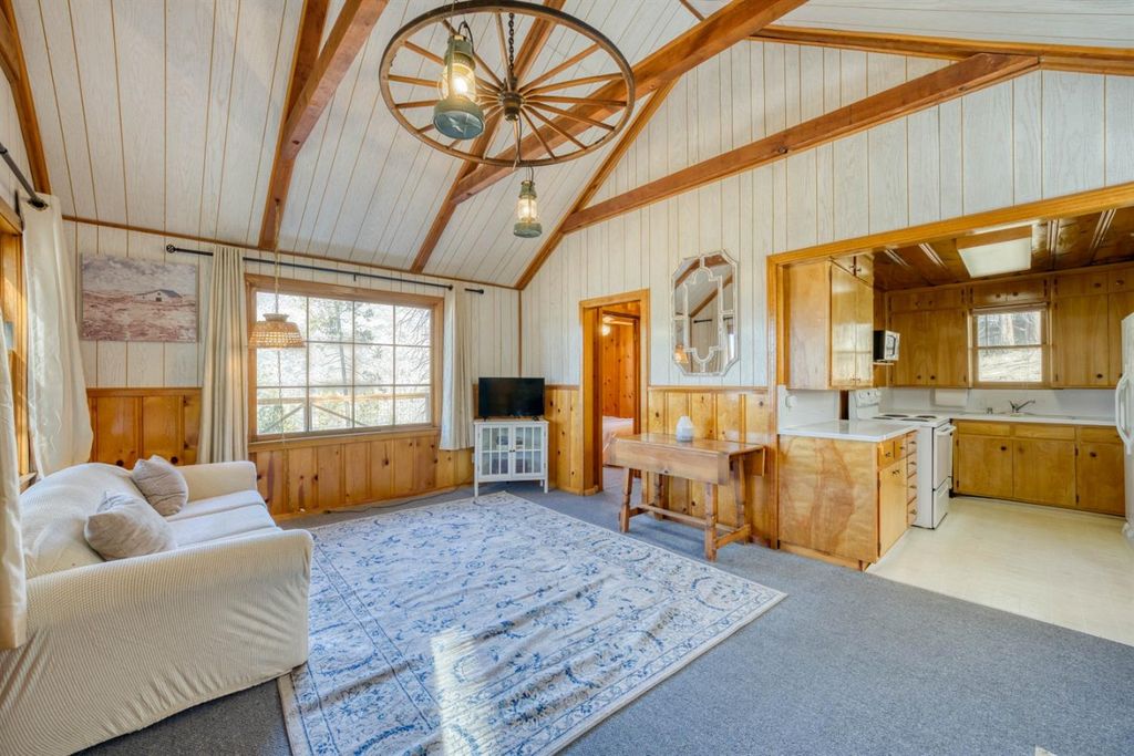 Image 12 of property listing at 51823 Camp Sierra Street, Shaver Lake, CA 93664