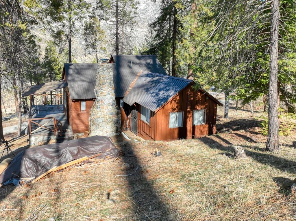 Image 31 of property listing at 51823 Camp Sierra Street, Shaver Lake, CA 93664