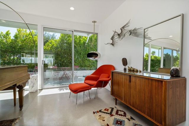 3133 N Sunnyview Drive, Palm Springs, CA 92262