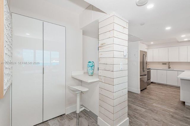 2301 Collins Avenue 926, Miami Beach, FL 33139