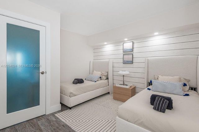 2301 Collins Avenue 926, Miami Beach, FL 33139