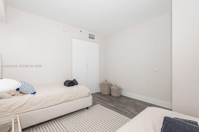 2301 Collins Avenue 926, Miami Beach, FL 33139