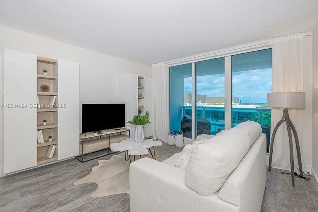 2301 Collins Avenue 926, Miami Beach, FL 33139