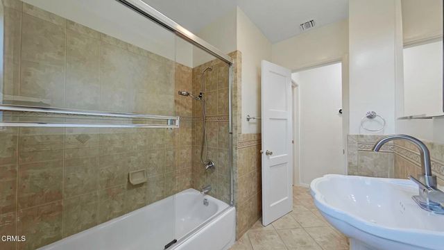 3250 Las Lunas Street, Pasadena, CA 91107