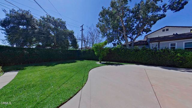 3250 Las Lunas Street, Pasadena, CA 91107