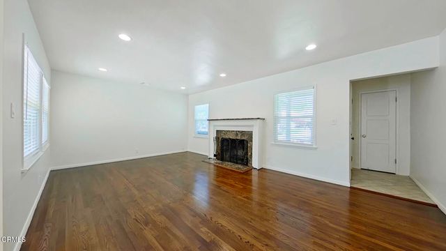 3250 Las Lunas Street, Pasadena, CA 91107