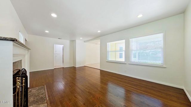 3250 Las Lunas Street, Pasadena, CA 91107