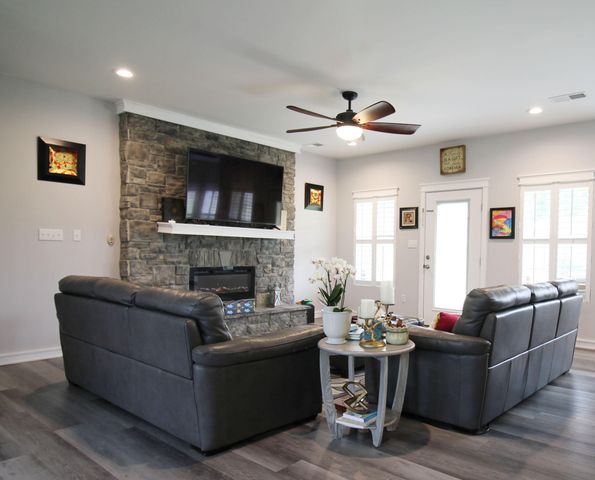 156 Kaydons Way, Somerset, KY 42503