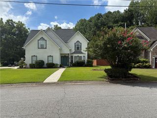 6000 Carlow SE Court, Mableton, GA 30126