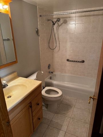 4600 N Cumberland Avenue 613, Chicago, IL 60656