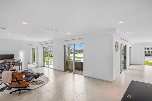 35 Castle Harbor Isle Drive, Fort Lauderdale, FL 33308