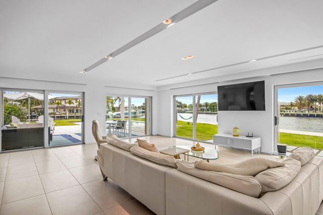 35 Castle Harbor Isle Drive, Fort Lauderdale, FL 33308
