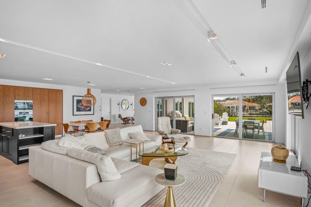 35 Castle Harbor Isle Drive, Fort Lauderdale, FL 33308