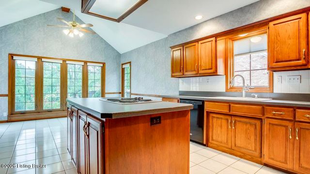 10306 Spring Meyer Rd, Louisville, KY 40223