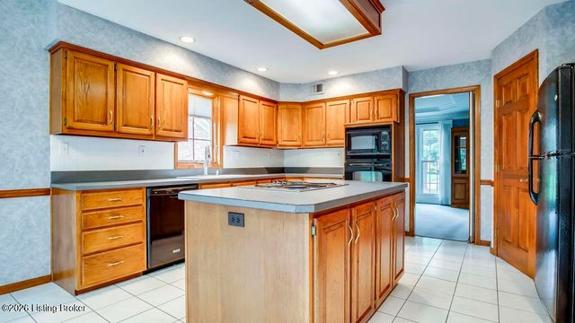 10306 Spring Meyer Rd, Louisville, KY 40223