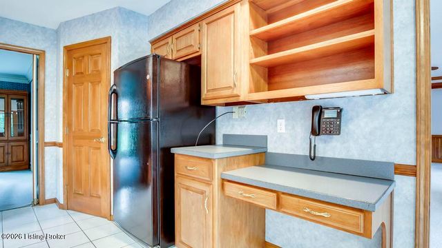 10306 Spring Meyer Rd, Louisville, KY 40223