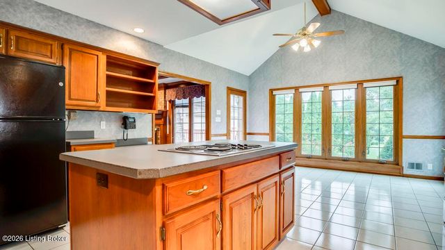 10306 Spring Meyer Rd, Louisville, KY 40223