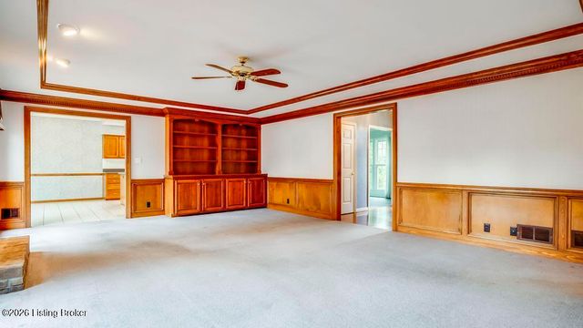 10306 Spring Meyer Rd, Louisville, KY 40223