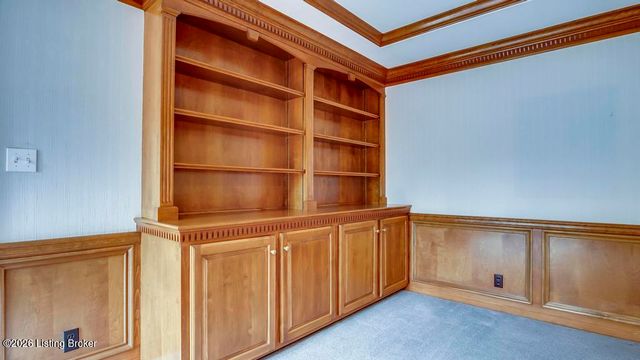 10306 Spring Meyer Rd, Louisville, KY 40223