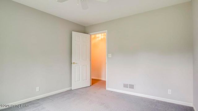 10306 Spring Meyer Rd, Louisville, KY 40223