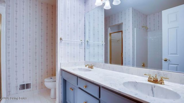 10306 Spring Meyer Rd, Louisville, KY 40223