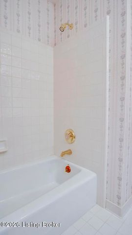 10306 Spring Meyer Rd, Louisville, KY 40223