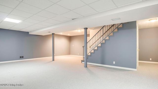 10306 Spring Meyer Rd, Louisville, KY 40223