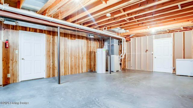 10306 Spring Meyer Rd, Louisville, KY 40223