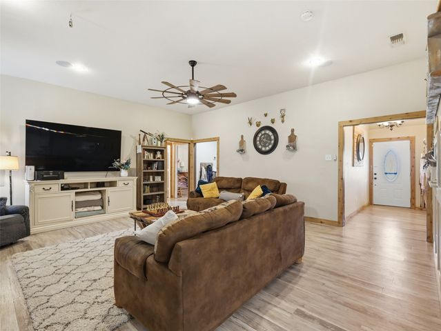3823 State Highway 11, Bonham, TX 75418