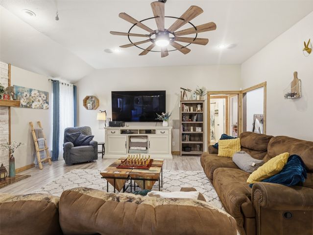 3823 State Highway 11, Bonham, TX 75418