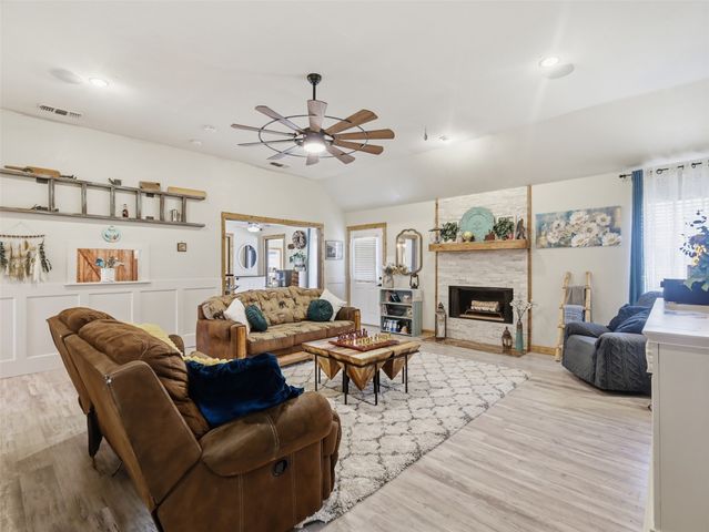 3823 State Highway 11, Bonham, TX 75418