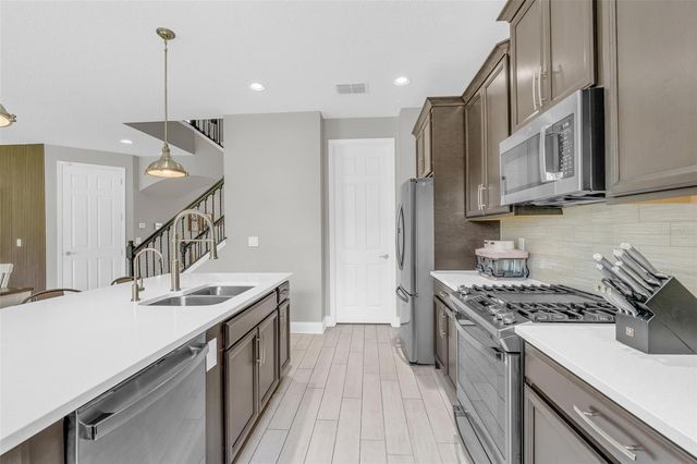 2415 SANTA VISTA LOOP, Apopka, FL 32703