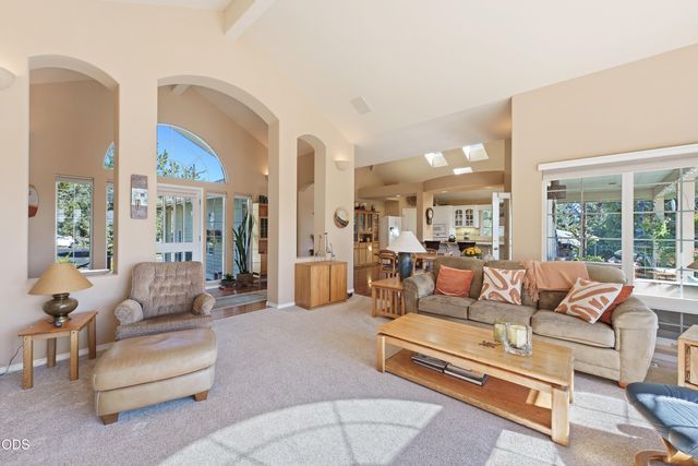 2340 Condor Drive, Redmond, OR 97756