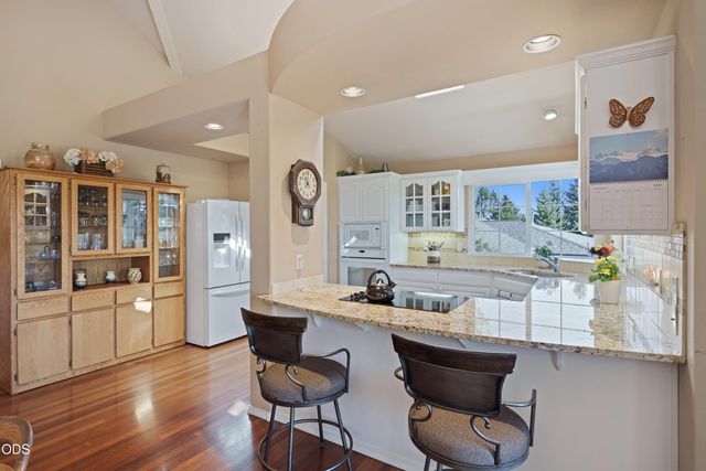 2340 Condor Drive, Redmond, OR 97756