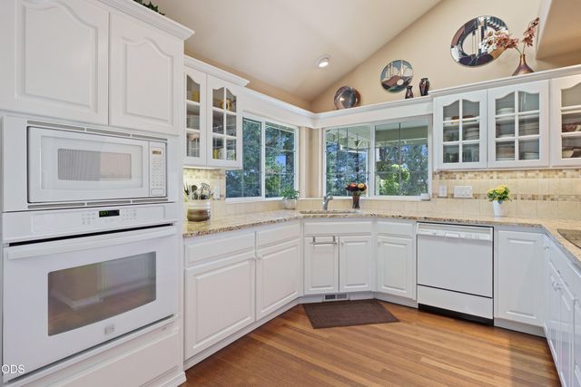 2340 Condor Drive, Redmond, OR 97756