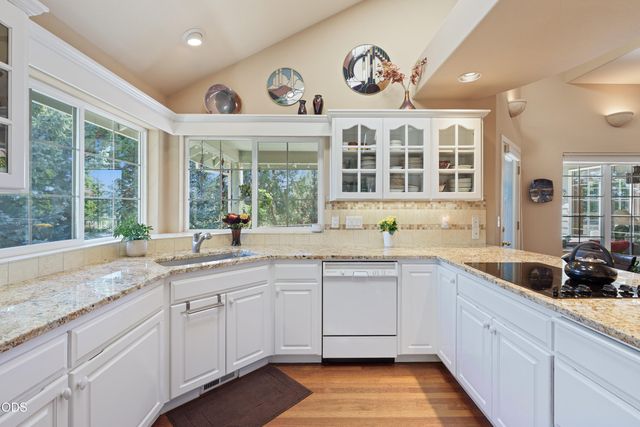 2340 Condor Drive, Redmond, OR 97756