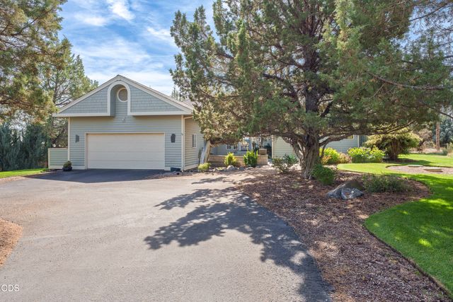 2340 Condor Drive, Redmond, OR 97756
