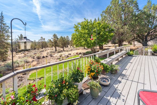 2340 Condor Drive, Redmond, OR 97756
