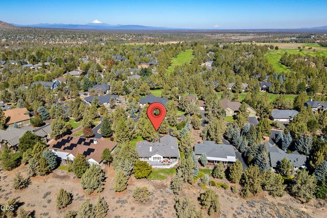 2340 Condor Drive, Redmond, OR 97756