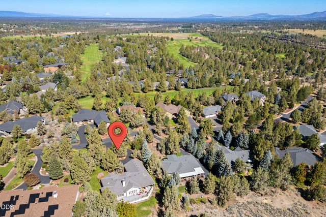 2340 Condor Drive, Redmond, OR 97756